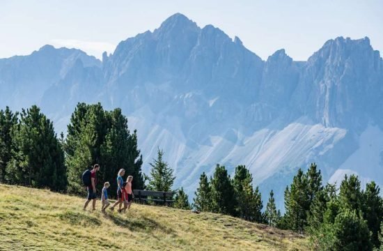 hiking holiday dolomites